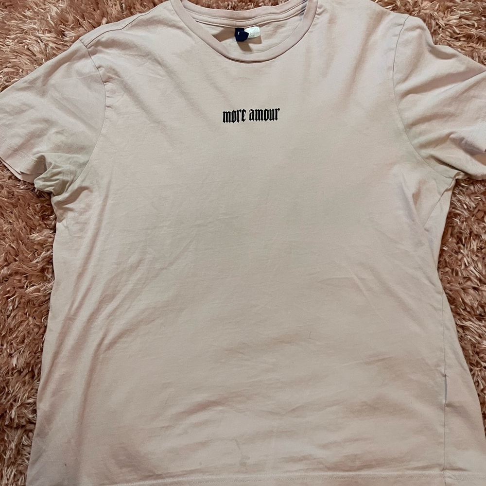 H&M Mens T-Shirt Graphic Design